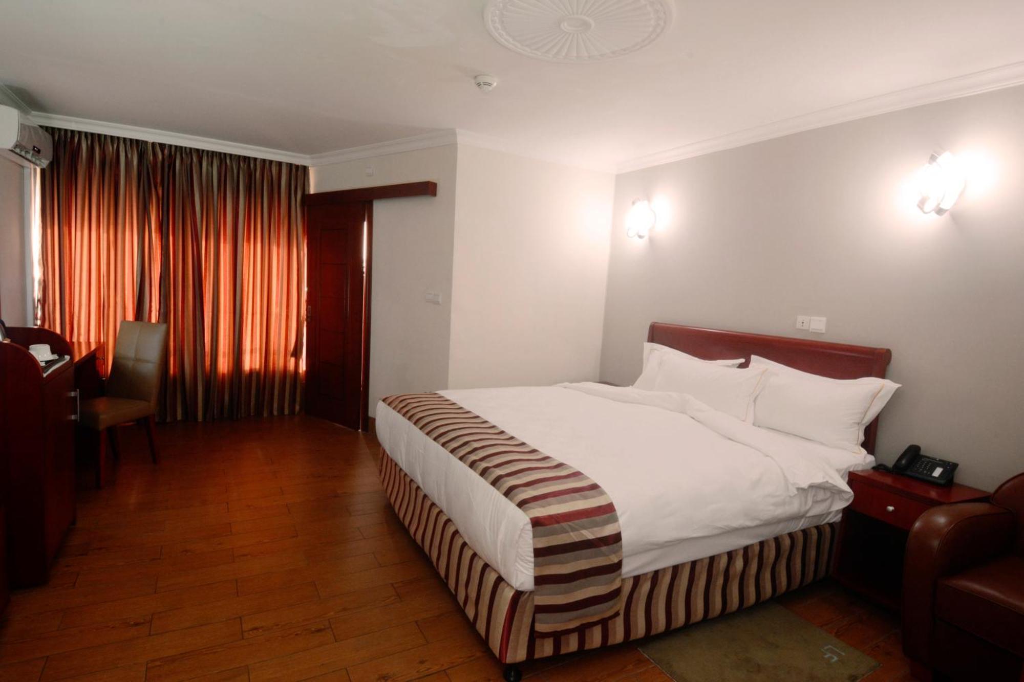 Hotel La Falaise 야운데 외부 사진