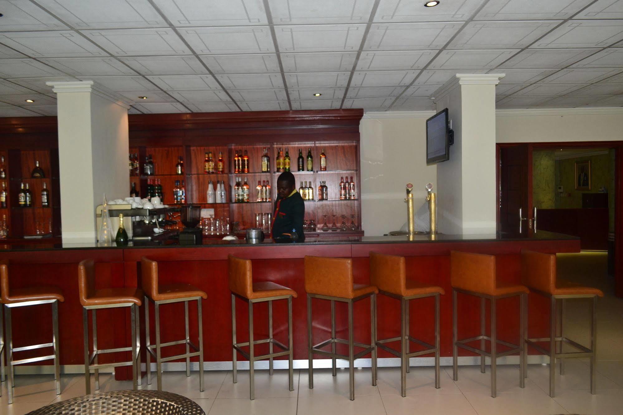 Hotel La Falaise 야운데 외부 사진